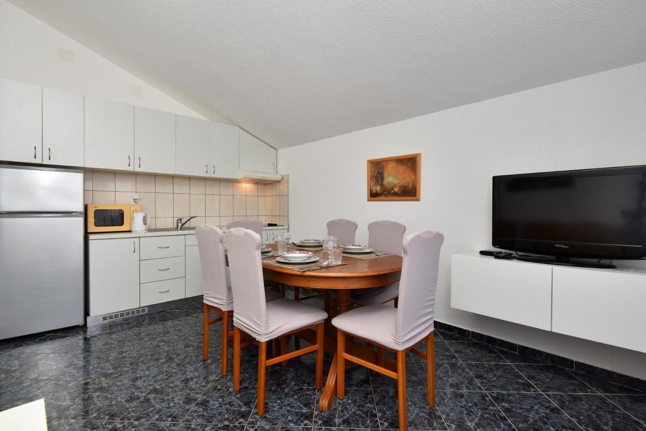 Ivo Kaurinovic Apartment Zaton (Zadar)